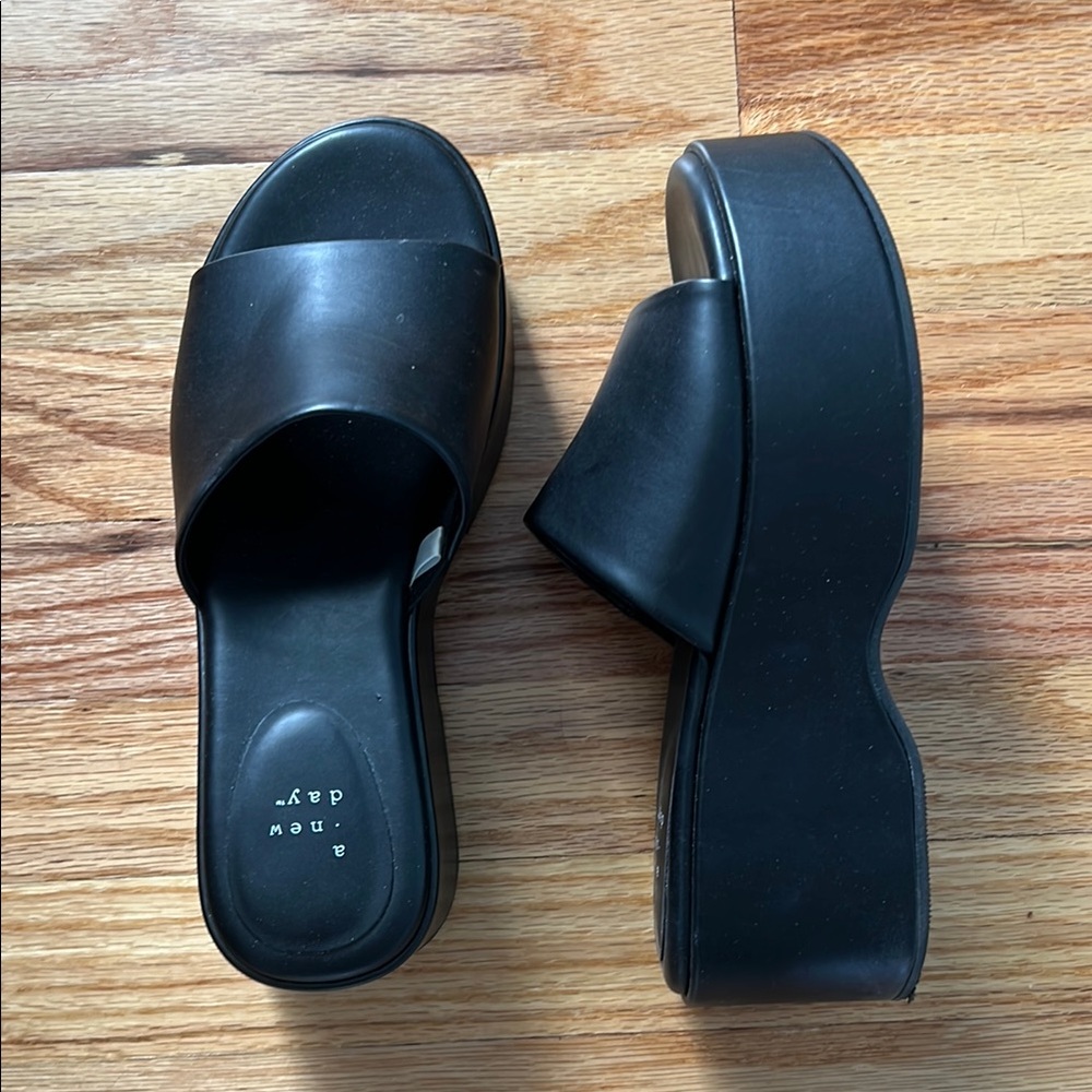 A New Day Women's Black Platform Sandals